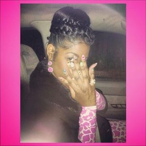 Meet your Posher, Lisa